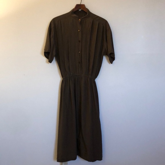 Ginette - Silk Dress 💅 - Picture 2 of 16